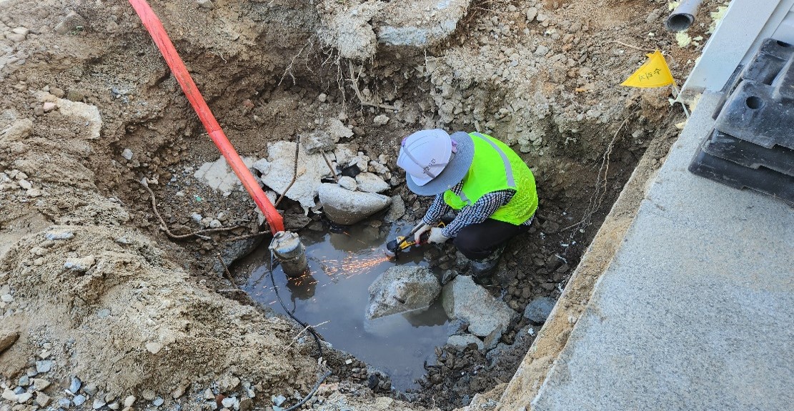 콘크리트 집수정 설치(콘크리트깨기 및 철근절단)